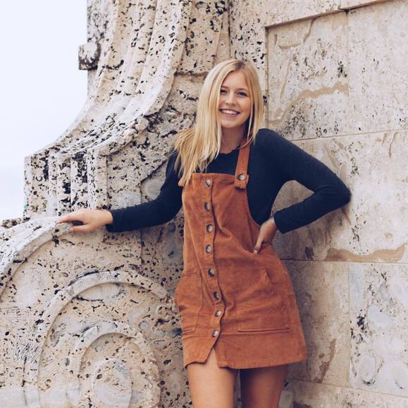 Meet your Posher, Emma - Picture 1 of 1